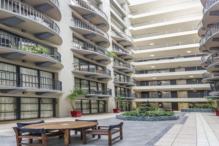 Photo of property in Atrium Towers, 7f/154 The Terrace, Wellington Central, Wellington, 6011