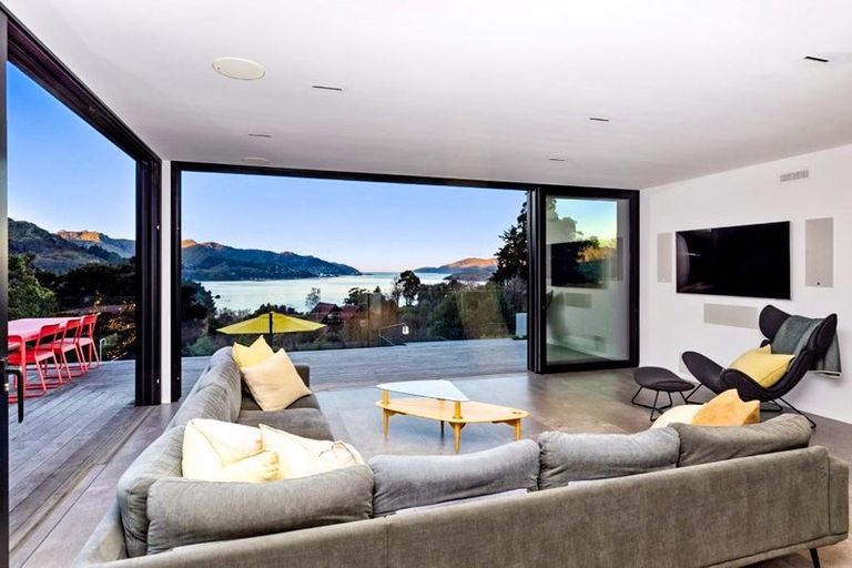 Photo of property in 109 Main Road, Governors Bay, Lyttelton, 8971