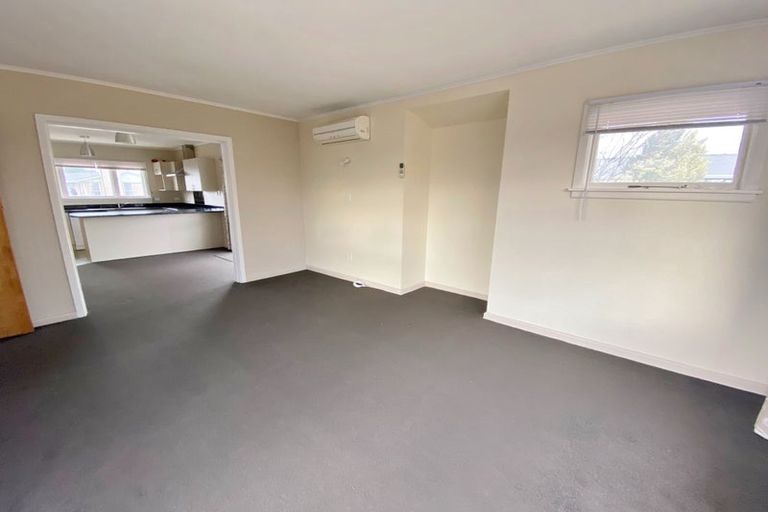 Photo of property in 52 Dunstan Crescent, Hornby, Christchurch, 8042