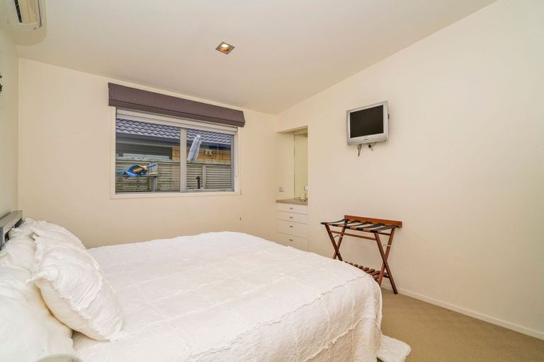 Photo of property in 8 Hei Esplanade, Whitianga, 3510