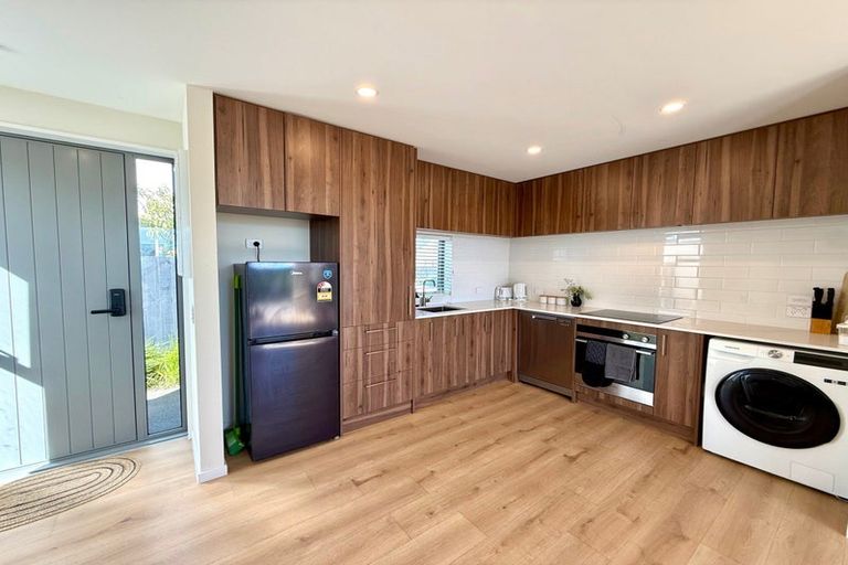 Photo of property in 2/6 Manning Place, Woolston, Christchurch, 8023
