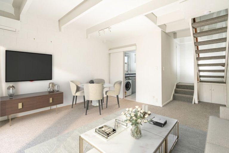 Photo of property in Sherwood Mews, 28w Bidwill Street, Mount Cook, Wellington, 6021