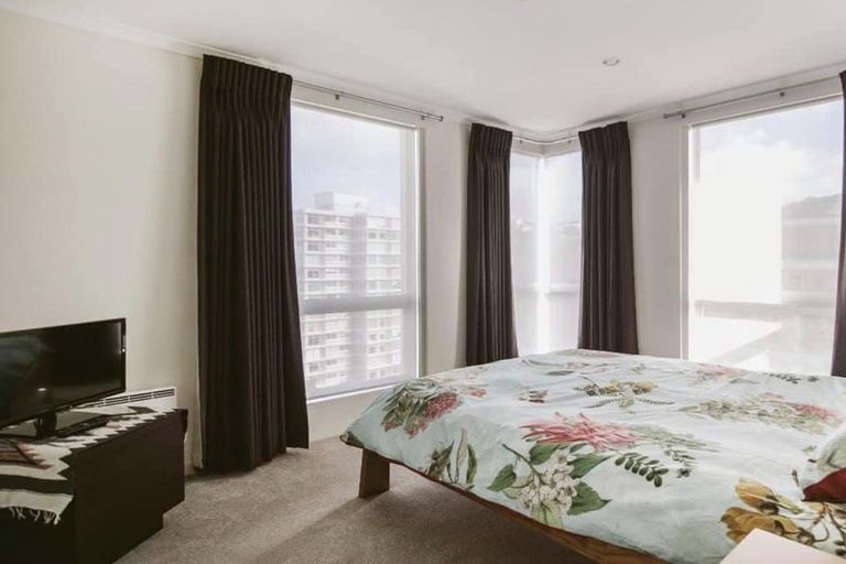 Photo of property in Terrace Heights Apartments, 12a/163 The Terrace, Wellington Central, Wellington, 6011