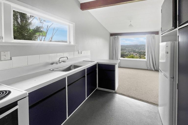 Photo of property in 55 Huntingdon Street, Northland, Wellington, 6012