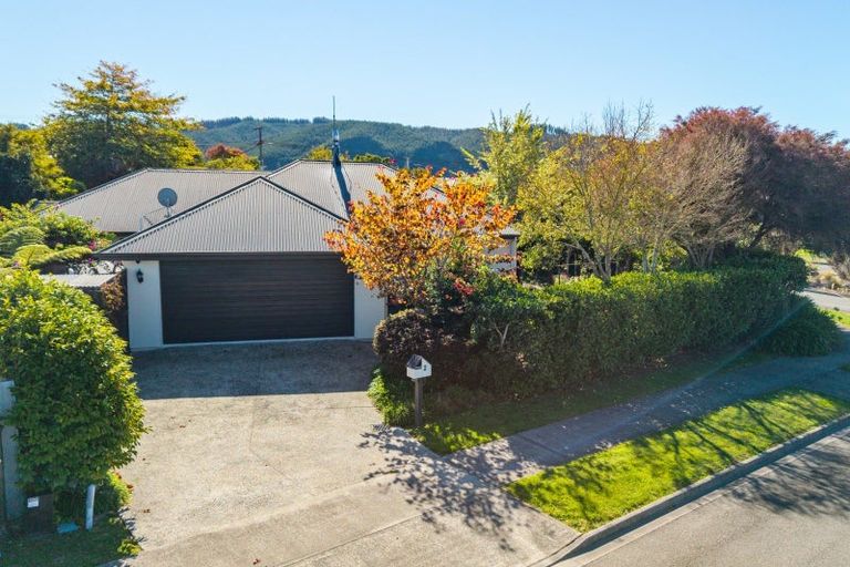 Photo of property in 2 Mccrae Street, Wakefield, 7025