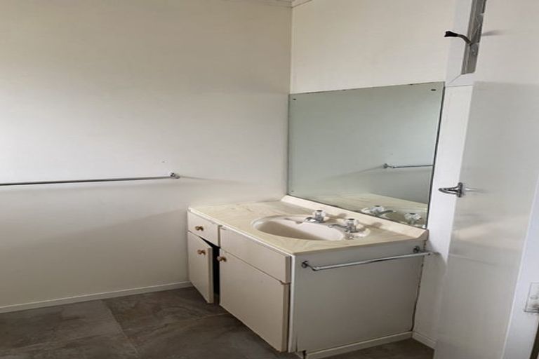 Photo of property in 1 Marnane Terrace, St Andrews, Hamilton, 3200