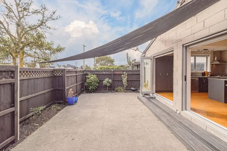 Photo of property in 26 Larnach Street, Waimairi Beach, Christchurch, 8083