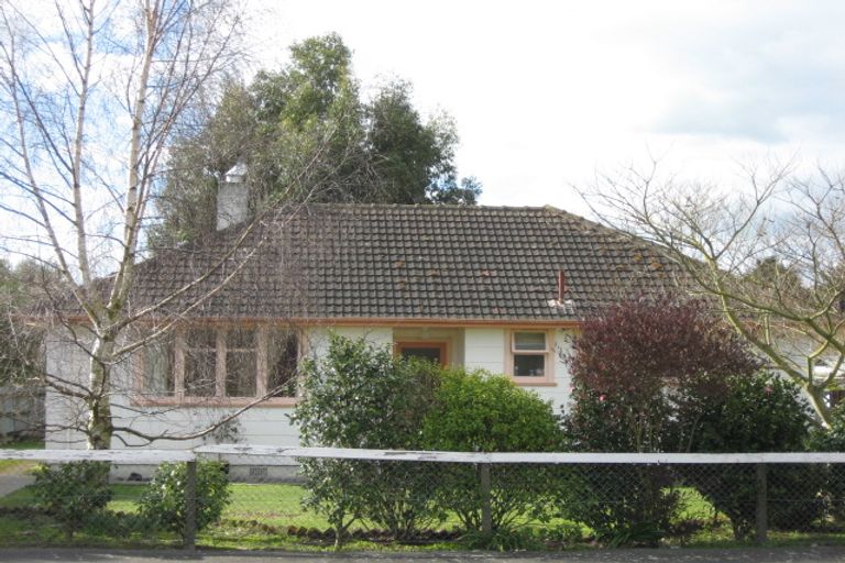 Photo of property in 42 Bibby Street, Waipawa, 4210