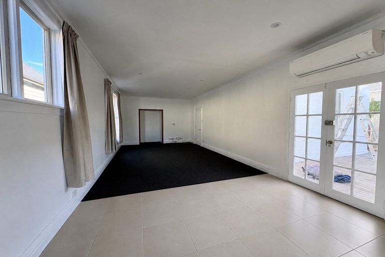Photo of property in 12 Coughtrey Street, Saint Clair, Dunedin, 9012