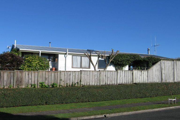 Photo of property in 31 Hamblyn Crescent, Nawton, Hamilton, 3200