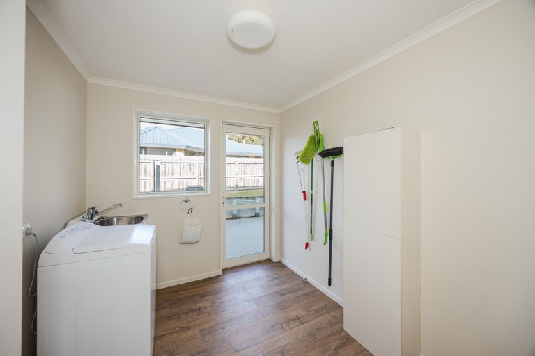 Photo of property in 28 Hannah Place, Holmes Hill, Oamaru, 9401