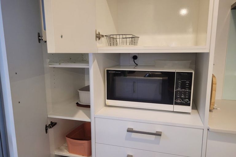 Photo of property in 16 Kutukutu Street, Takanini, 2112