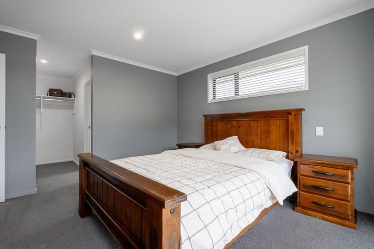 Photo of property in 28 Hartford Crescent, Rolleston, 7615