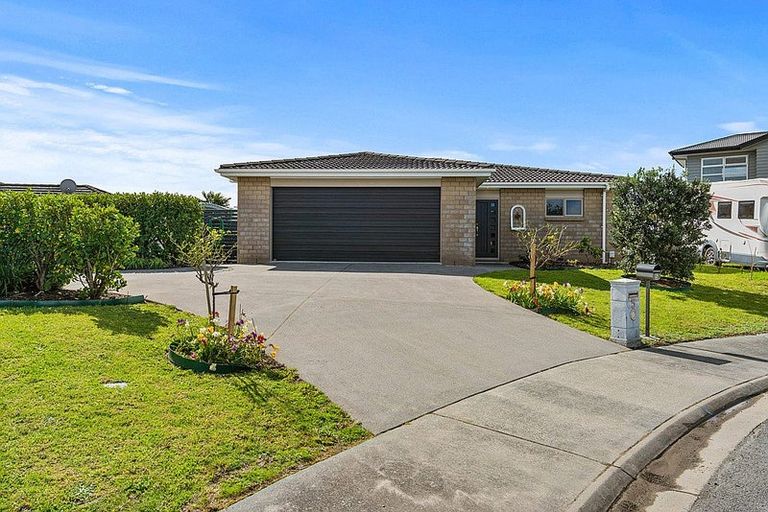 Photo of property in 5 Ara Kahika Lane, One Tree Point, 0118