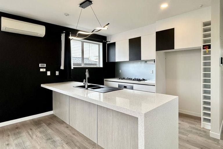Photo of property in 16 Kaipuke Crescent, Gulf Harbour, Whangaparaoa, 0930