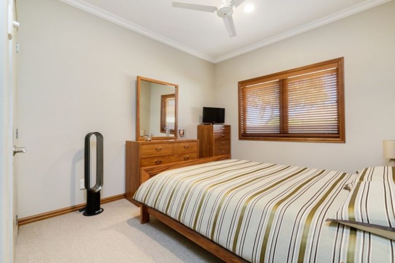Photo of property in 1 Maldives Way, Papamoa Beach, Papamoa, 3118