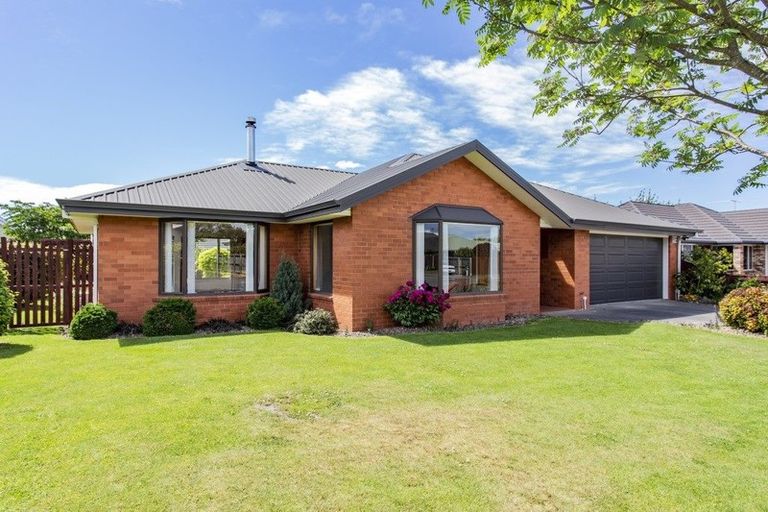 Photo of property in 14 Enverton Drive, Rangiora, 7400