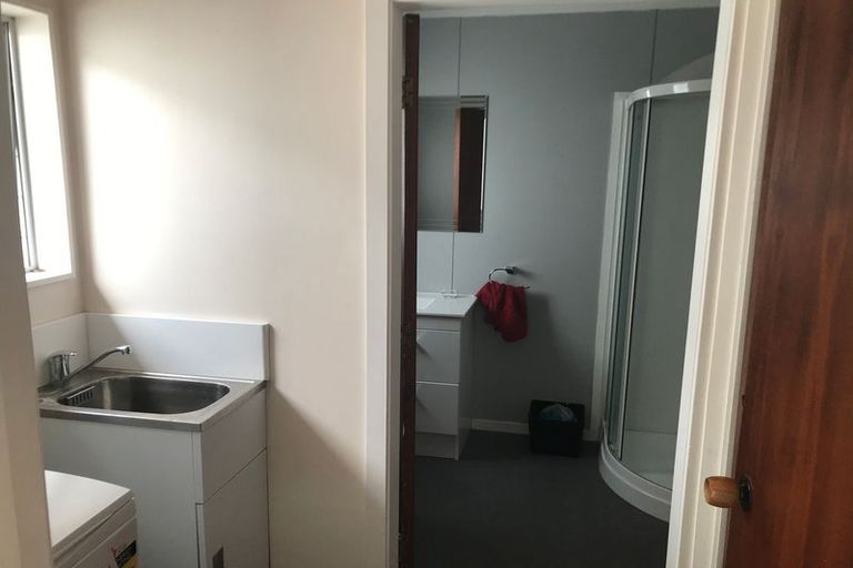 Photo of property in 2/12 Cardall Street, Newtown, Wellington, 6021