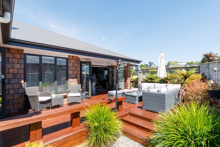 Photo of property in 18 Stonebridge Heights, Feilding, 4702
