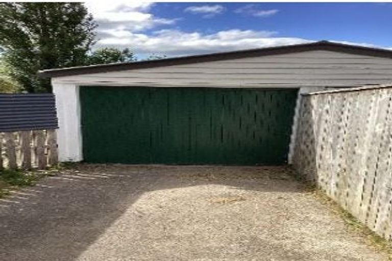 Photo of property in 15 Rangiora Crescent, Wairakei, Taupo, 3332