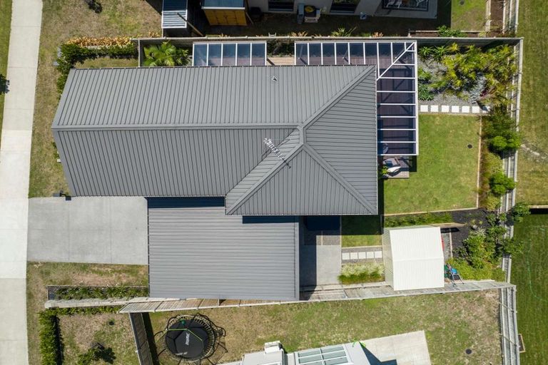 Photo of property in 23 Kukuwai Avenue, Red Beach, 0932