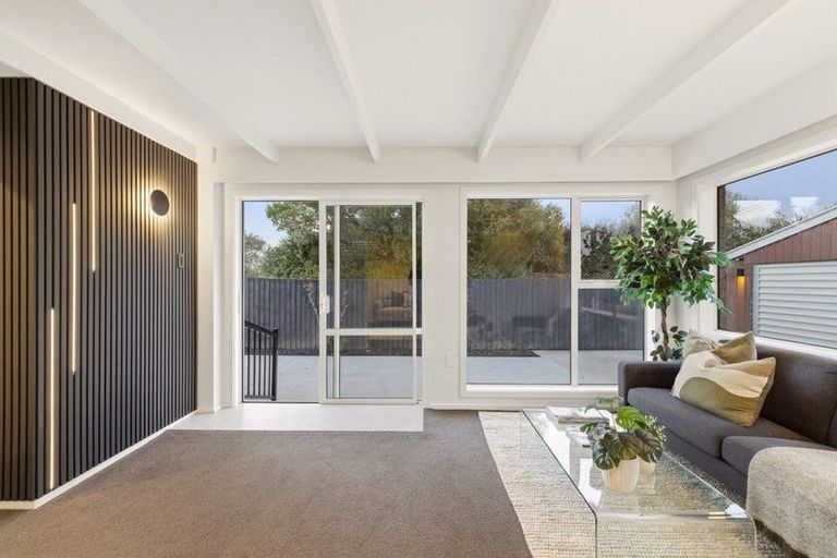 Photo of property in 274 Lake Terrace Road, Shirley, Christchurch, 8061