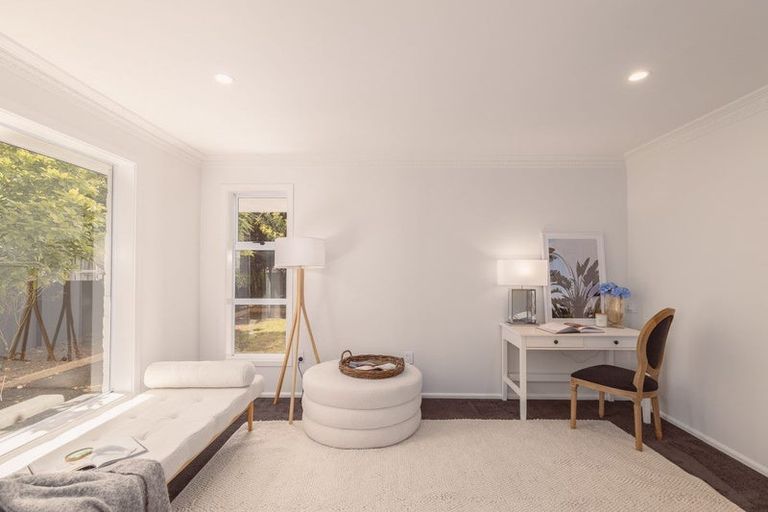 Photo of property in 143 Grahams Road, Burnside, Christchurch, 8053