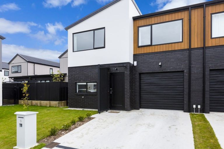 Photo of property in 9 Balmerino Lane, Wallaceville, Upper Hutt, 5018