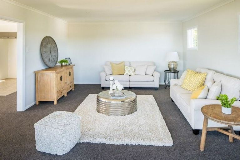 Photo of property in 20a Kahu Road, Paremata, Porirua, 5024