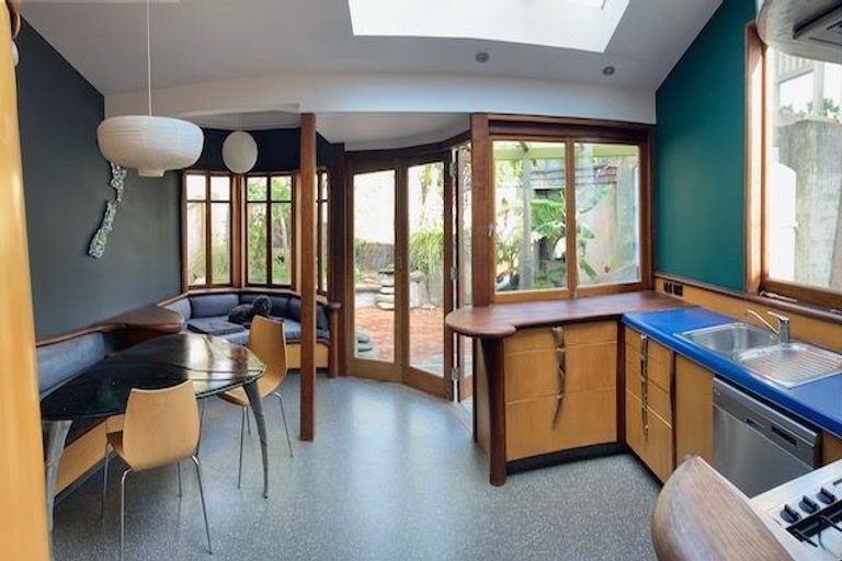 Photo of property in 38 Wright Street, Mount Cook, Wellington, 6021