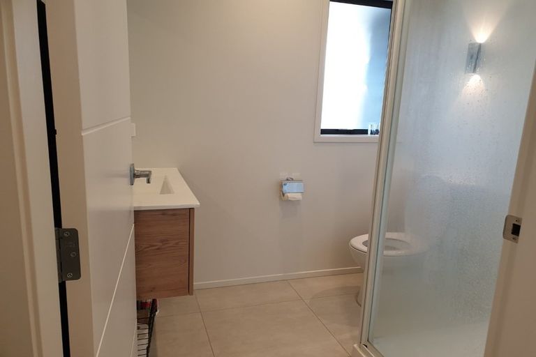 Photo of property in 38 Mooring Close, Whitby, Porirua, 5024