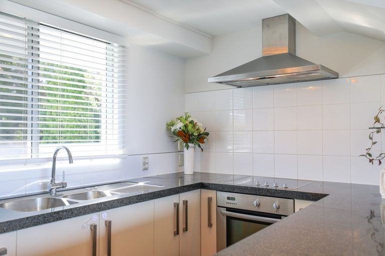 Photo of property in 300 Lake Terrace, Two Mile Bay, Taupo, 3330