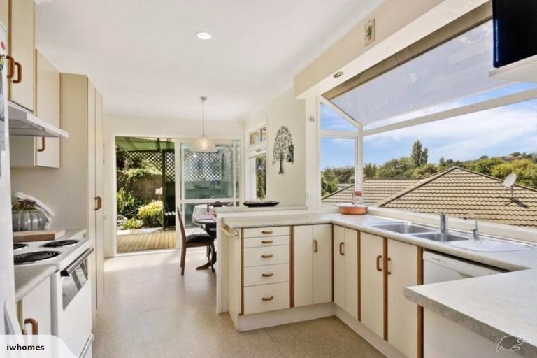 Photo of property in 20 Jayne Place, Torbay, Auckland, 0630