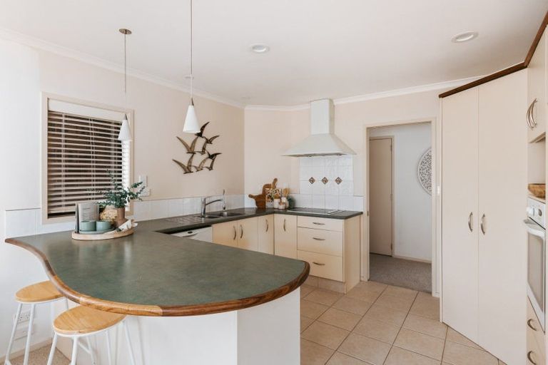Photo of property in 11 Santa Cruz Drive, Papamoa Beach, Papamoa, 3118