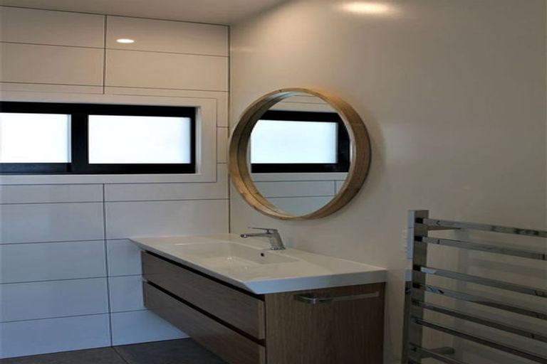 Photo of property in 442 The Esplanade, Island Bay, Wellington, 6023