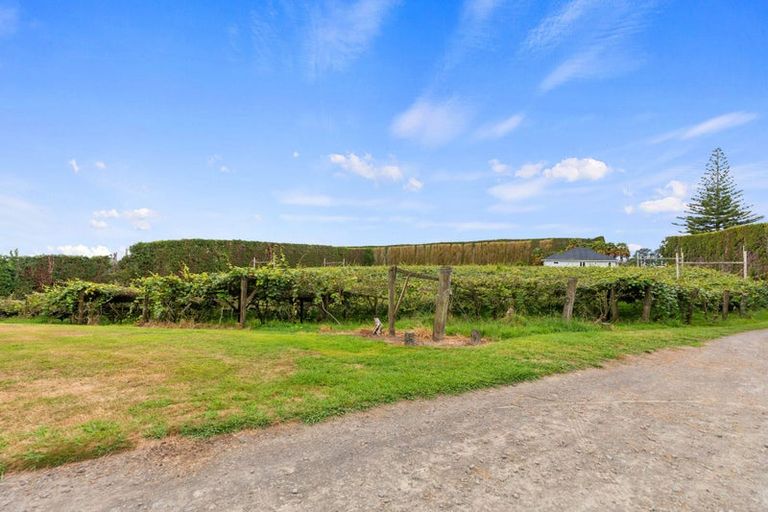Photo of property in 122 No 2 Road, Te Puke, 3182