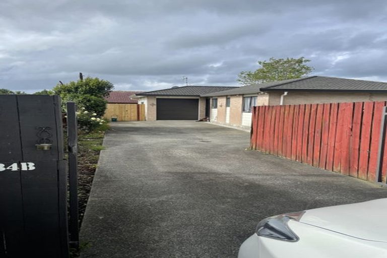 Photo of property in 2/34 Manuroa Road, Takanini, 2112