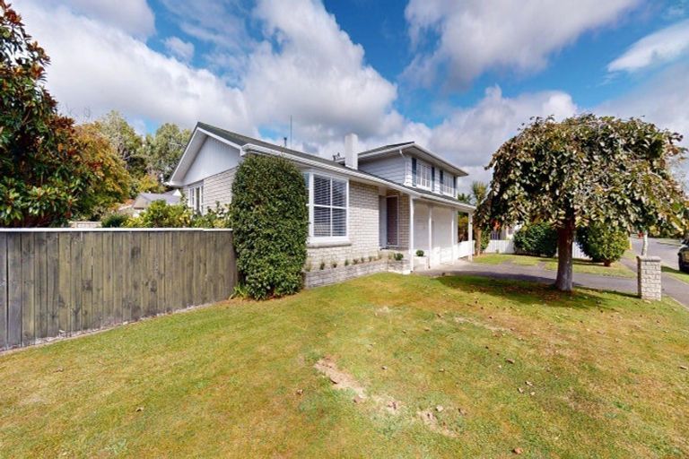 Photo of property in 1 Byrd Street, Levin, 5510