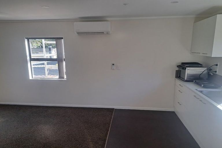 Photo of property in 26 Oakmont Place, Wattle Downs, Auckland, 2103