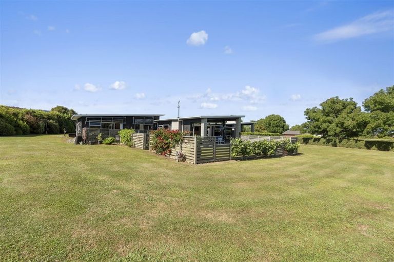 Photo of property in 5 Laurent Way, Ohau, Levin, 5570