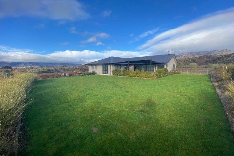 Photo of property in 15 Jackson Rise, Luggate, Wanaka, 9383