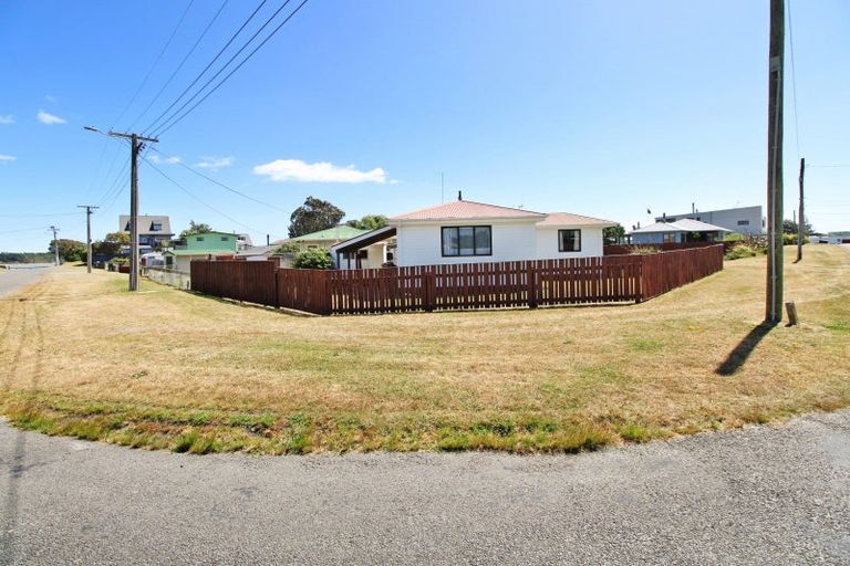 Photo of property in 12 Roore Street, Foxton Beach, Foxton, 4815