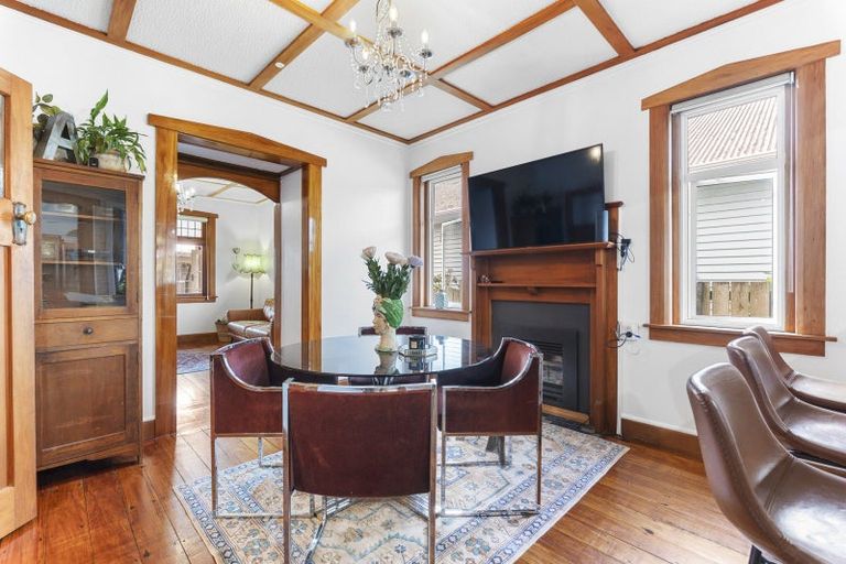 Photo of property in 5 Huatoki Street, Vogeltown, New Plymouth, 4310