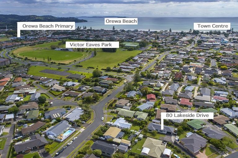 Photo of property in 80 Lakeside Drive, Orewa, 0931