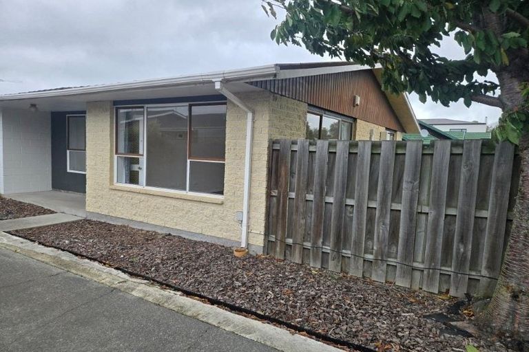 Photo of property in 1/8 Peer Street, Upper Riccarton, Christchurch, 8041
