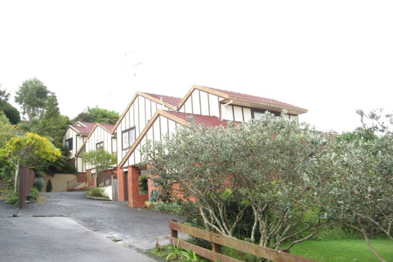 Photo of property in 1/52 Haseler Crescent, Howick, Auckland, 2014