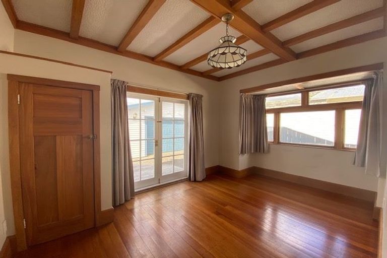 Photo of property in 31 Hardy Street, Waterloo, Lower Hutt, 5011