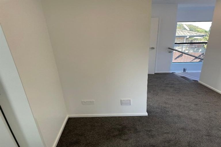 Photo of property in 33d Hillcrest Road, Papatoetoe, Auckland, 2025