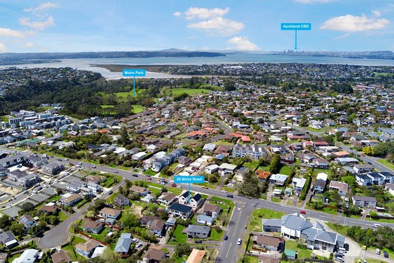 Photo of property in 28c Moire Road, Massey, Auckland, 0614