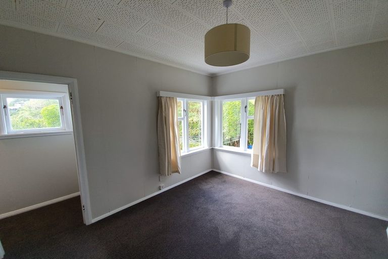 Photo of property in 12 Lytton Street, Wadestown, Wellington, 6012